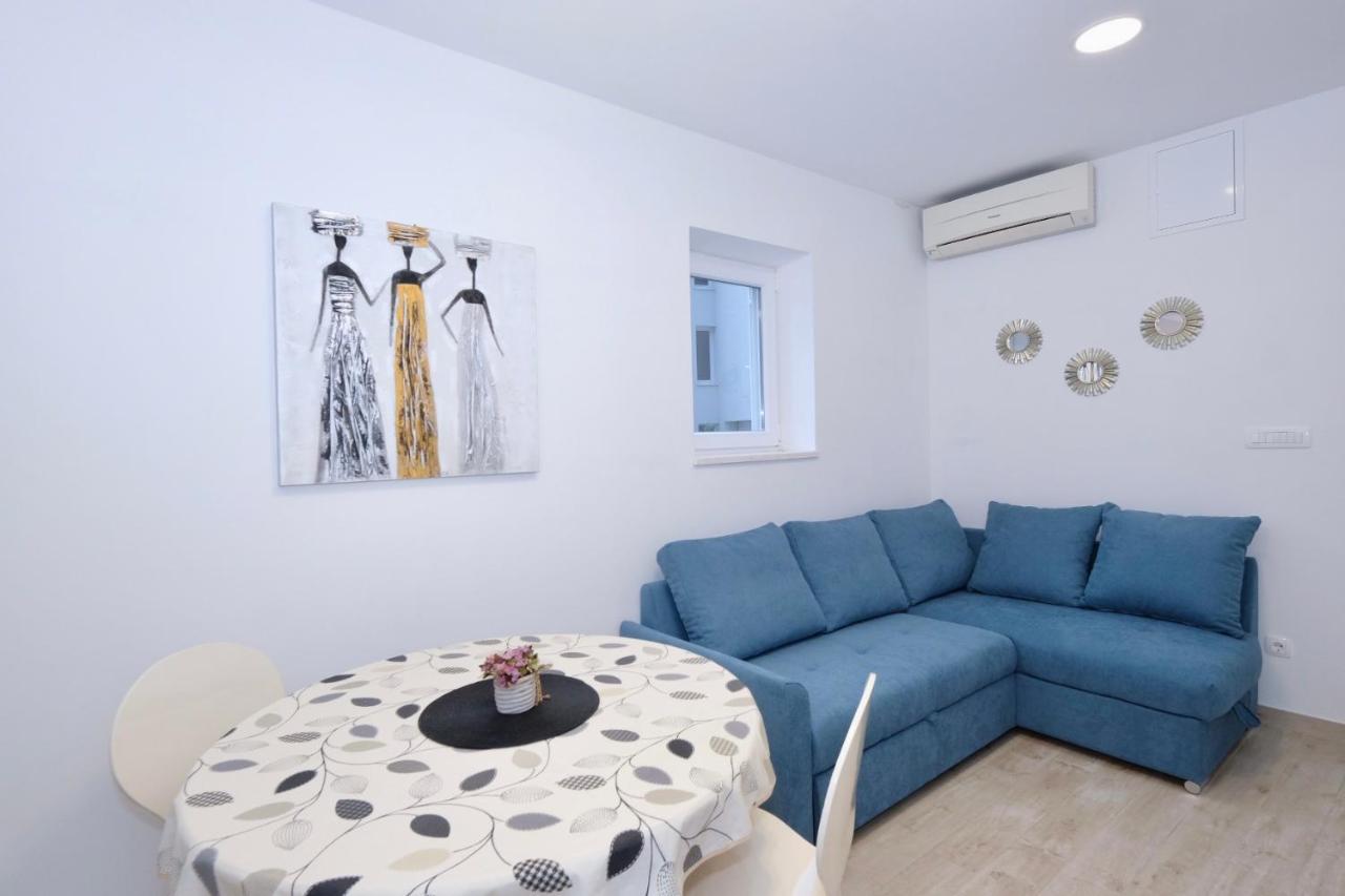Apartment Smile Solin Luaran gambar